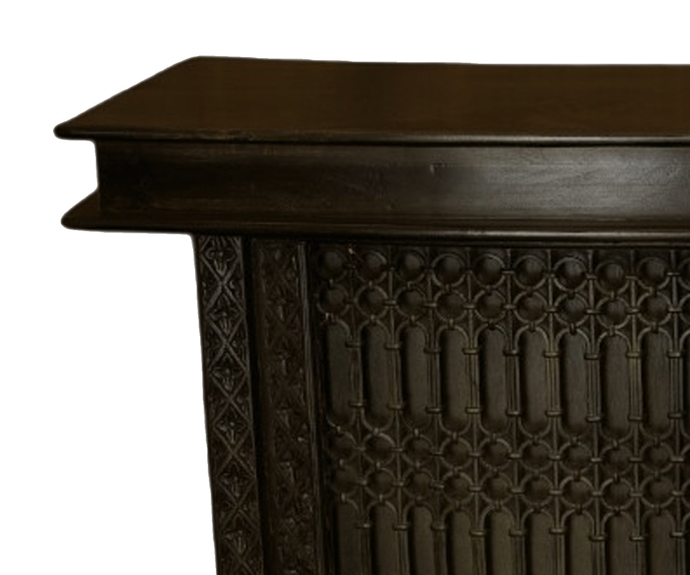 Bar Counter With Metal Grill_detail