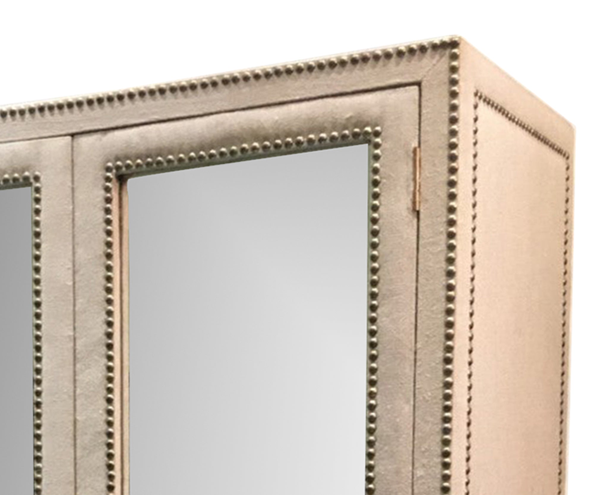 Wardrobee with mirror