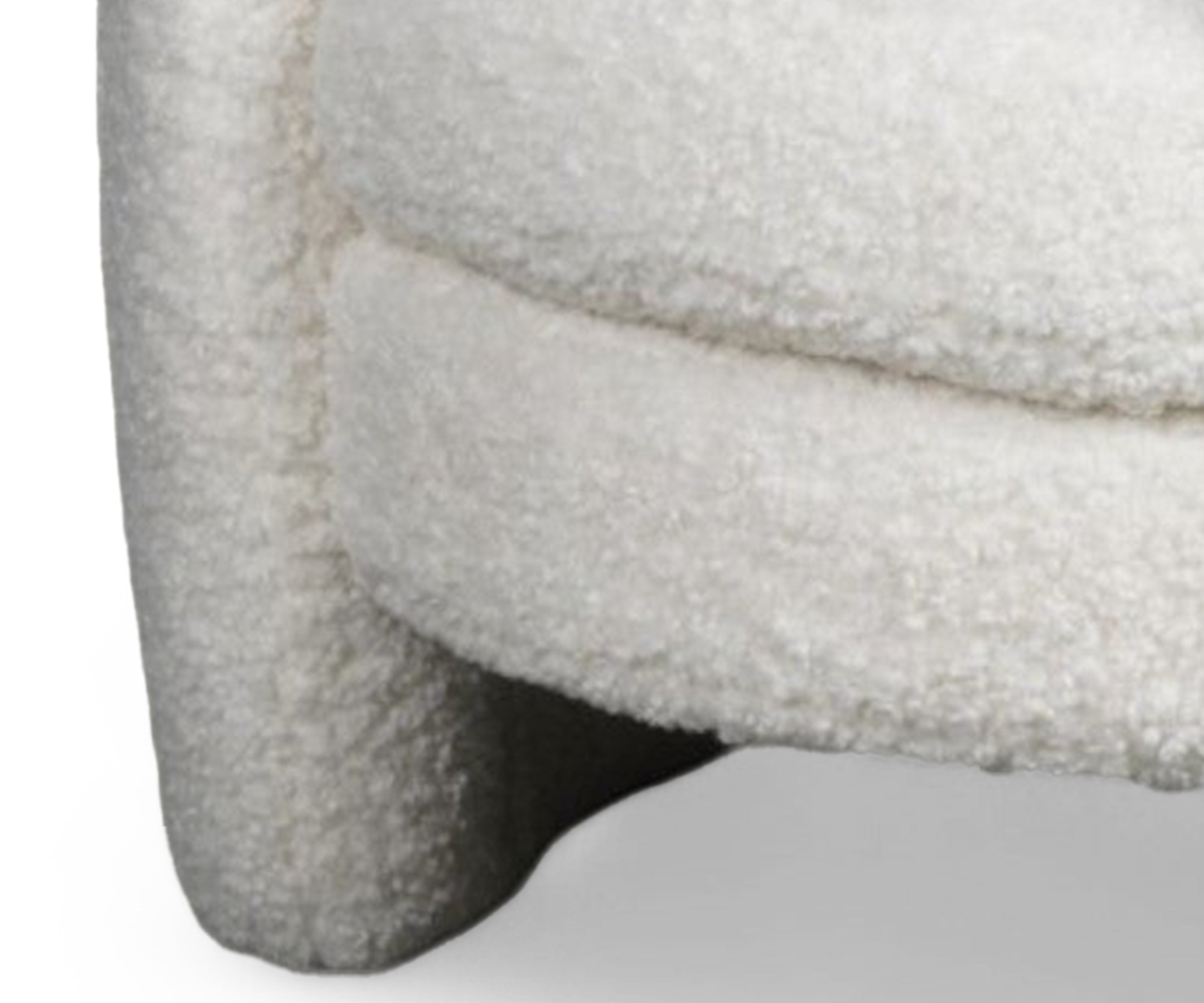 Morden Amaois Armchair