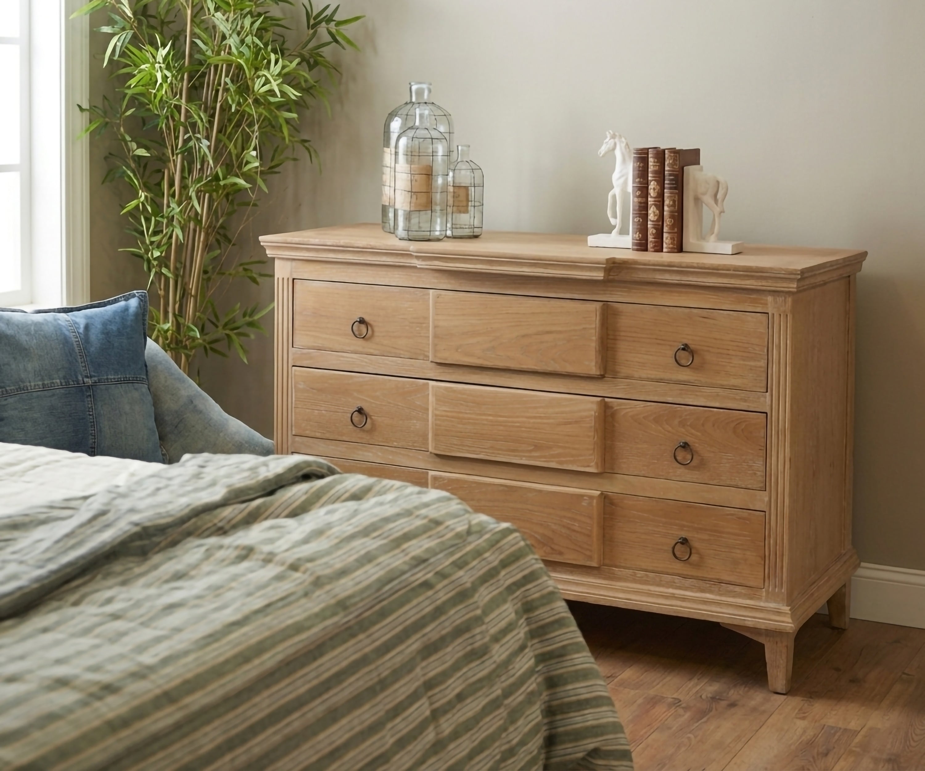 Italian Country 6-Drawer Wooden Storage Chest