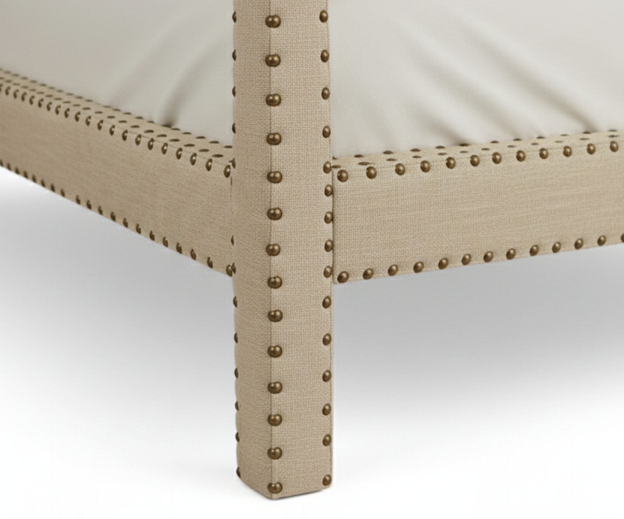 Regal Upholstered Poster Bed Without Storage