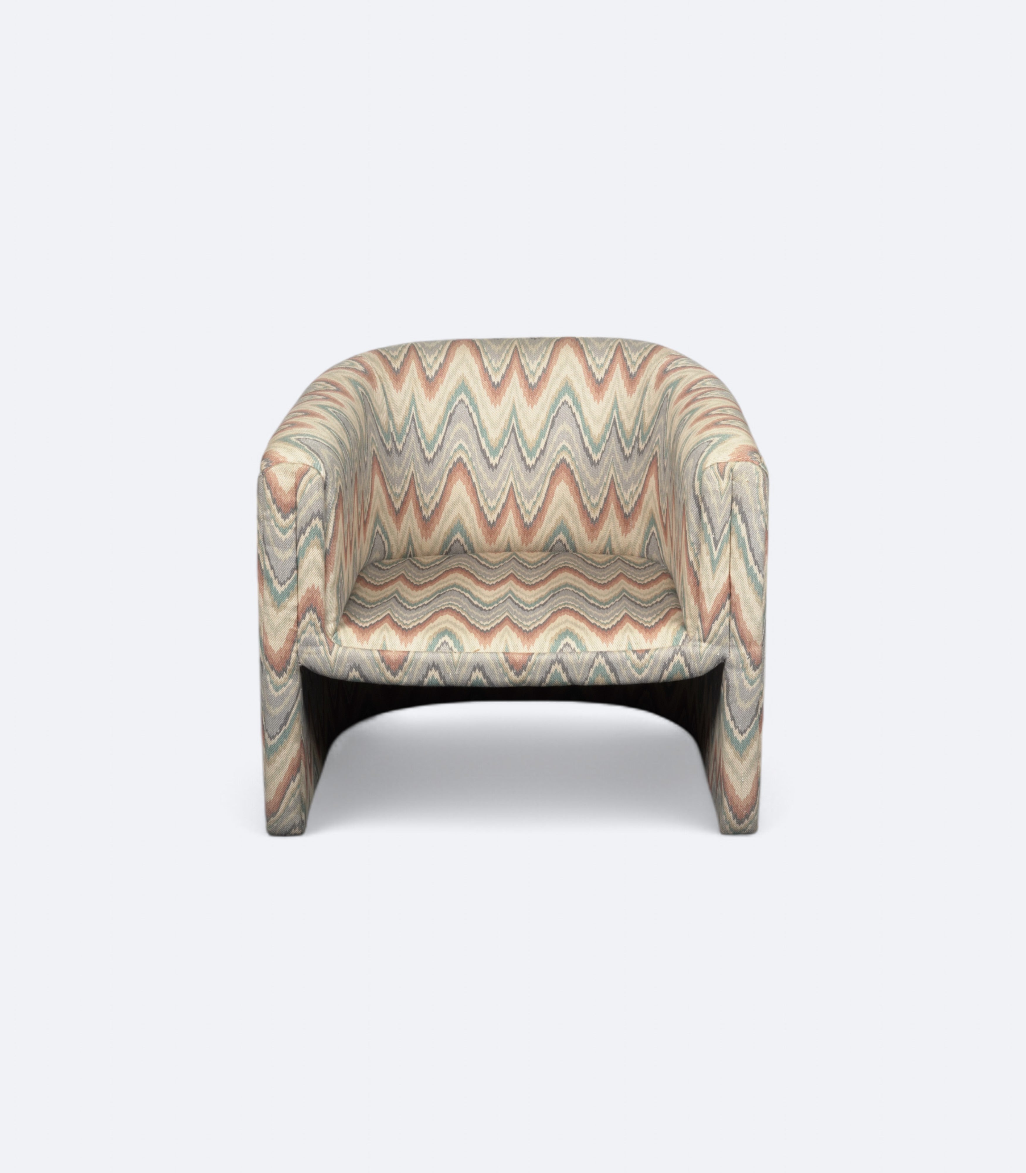 Retro Tub Chair with Cushioned Seat and Chevron Upholstery