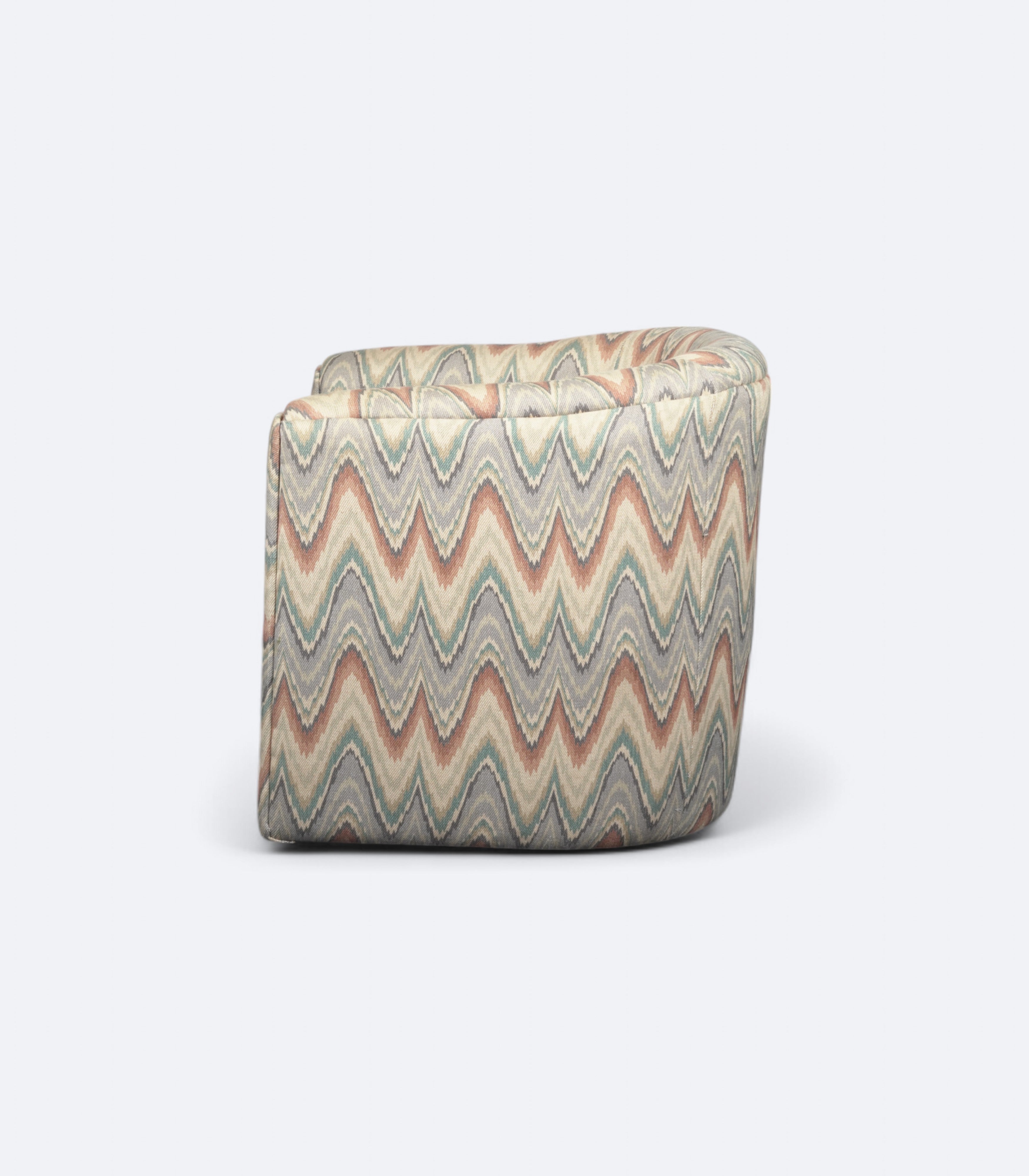 Retro Tub Chair with Cushioned Seat and Chevron Upholstery