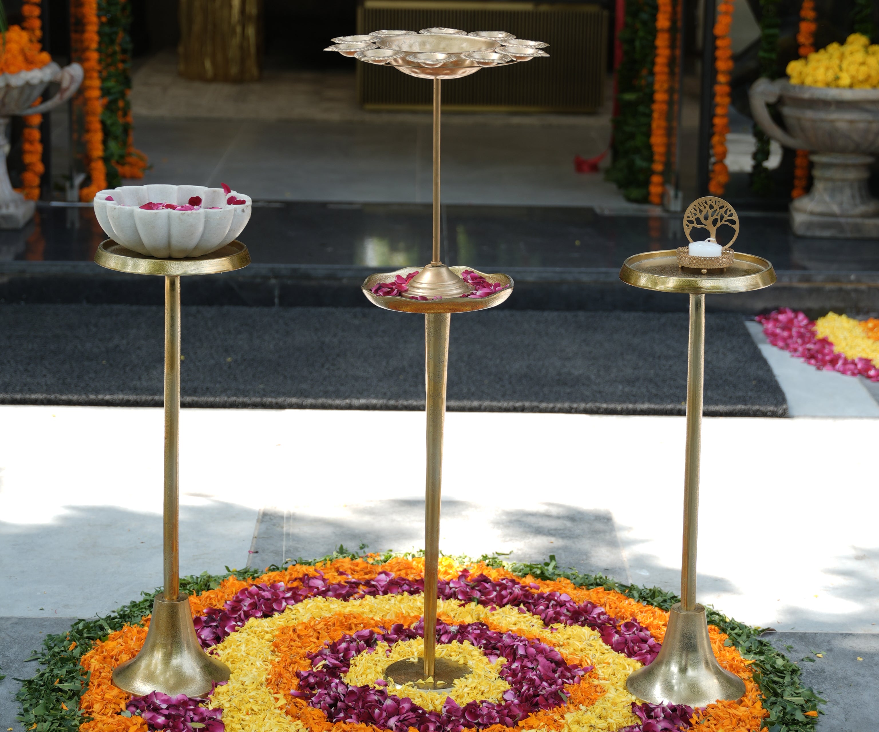 Tall Tray Accent Peg Table in Burnished Gold