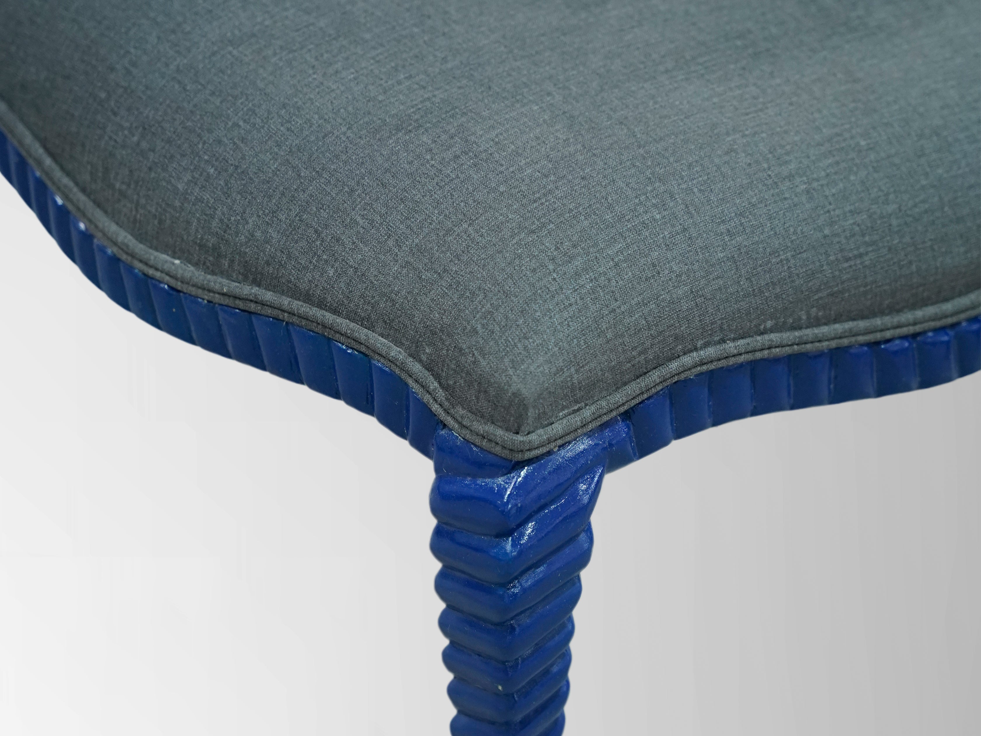 Bella Parlour Seat